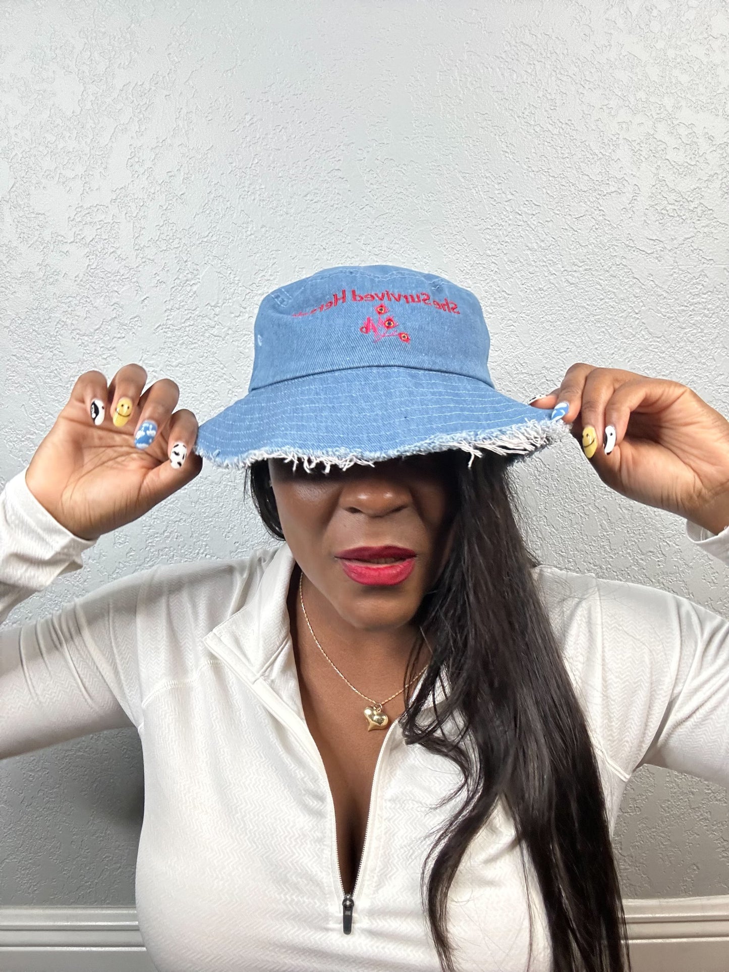 bucket hat