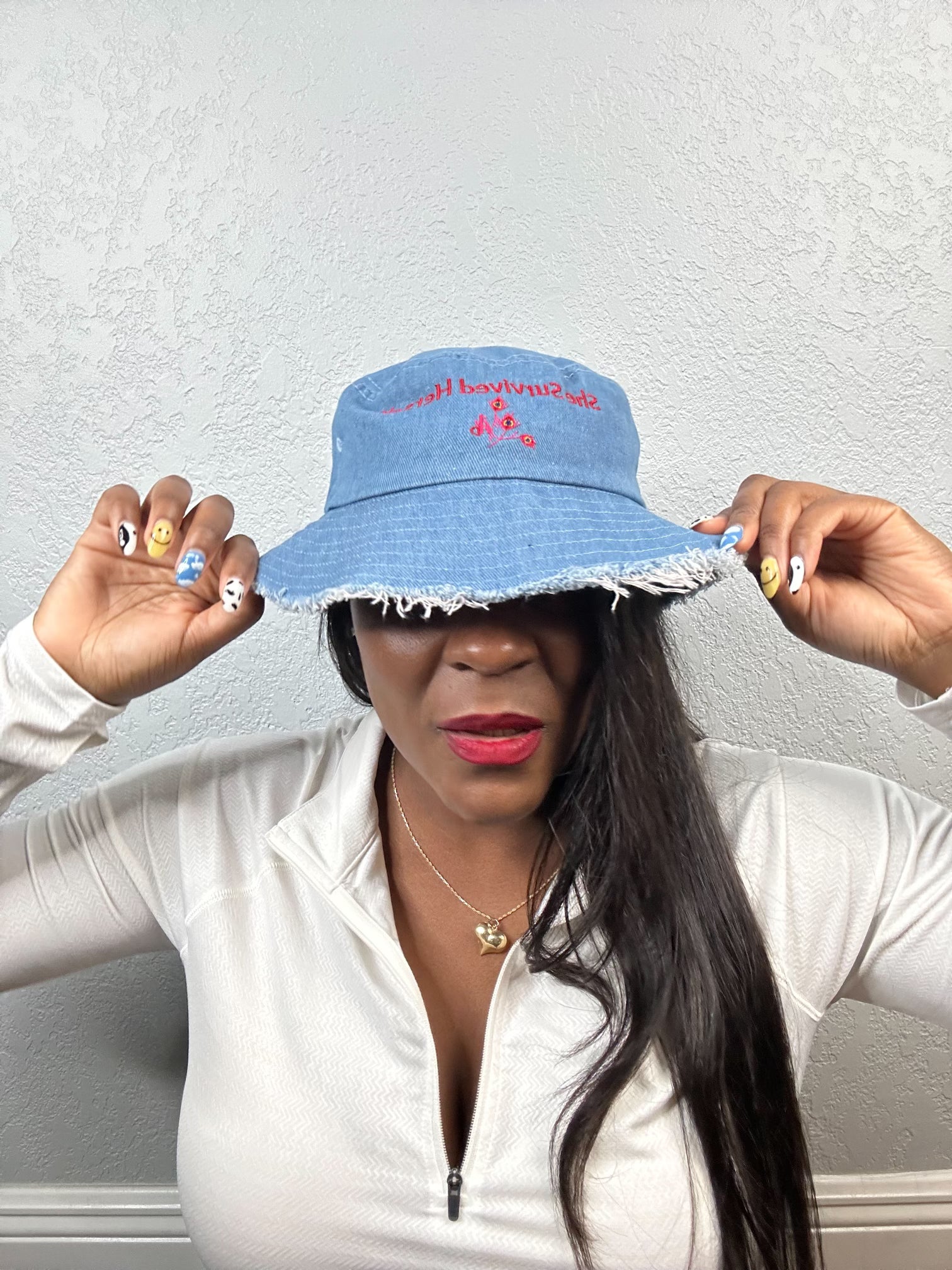 bucket hat