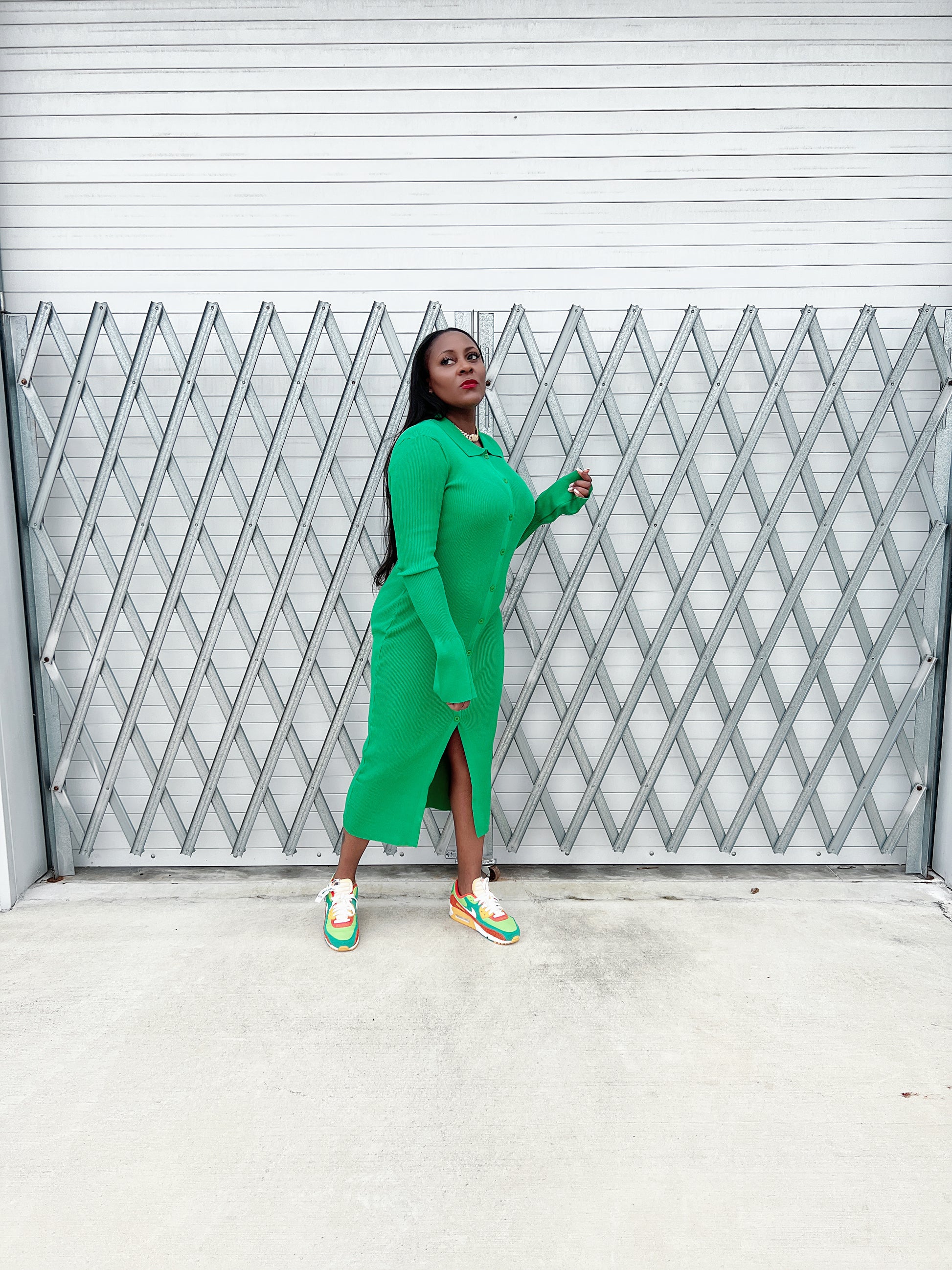 Elegant Green Collared Ribbed Bell Sleeve Maxi Dress with Buttons Amare Dynasty Elegant Green Collared Ribbed Bell Sleeve Maxi Dress with Buttons Amare Dynasty